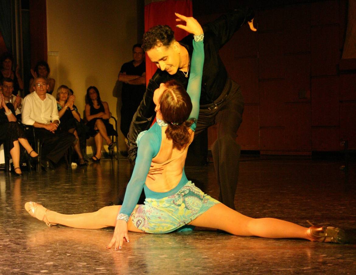 Danses-Societe-Standard-Latines.jpg